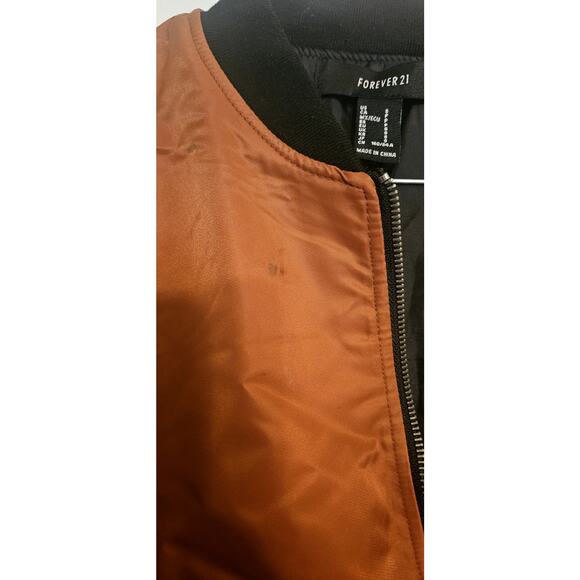 Forever 21 Bomber Jacket, Womens sz. Small, Stylish With Pockets - Picture 2 of 2